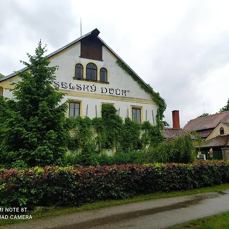 Gasthof Selsky Dvur Raspenava